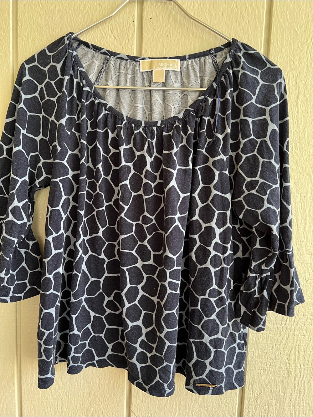 Michael Kors Black & Gray Giraffe-Print Scoop Neck Blouse